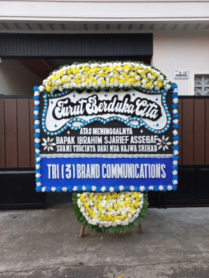 Papan Bunga Duka di Laksana
